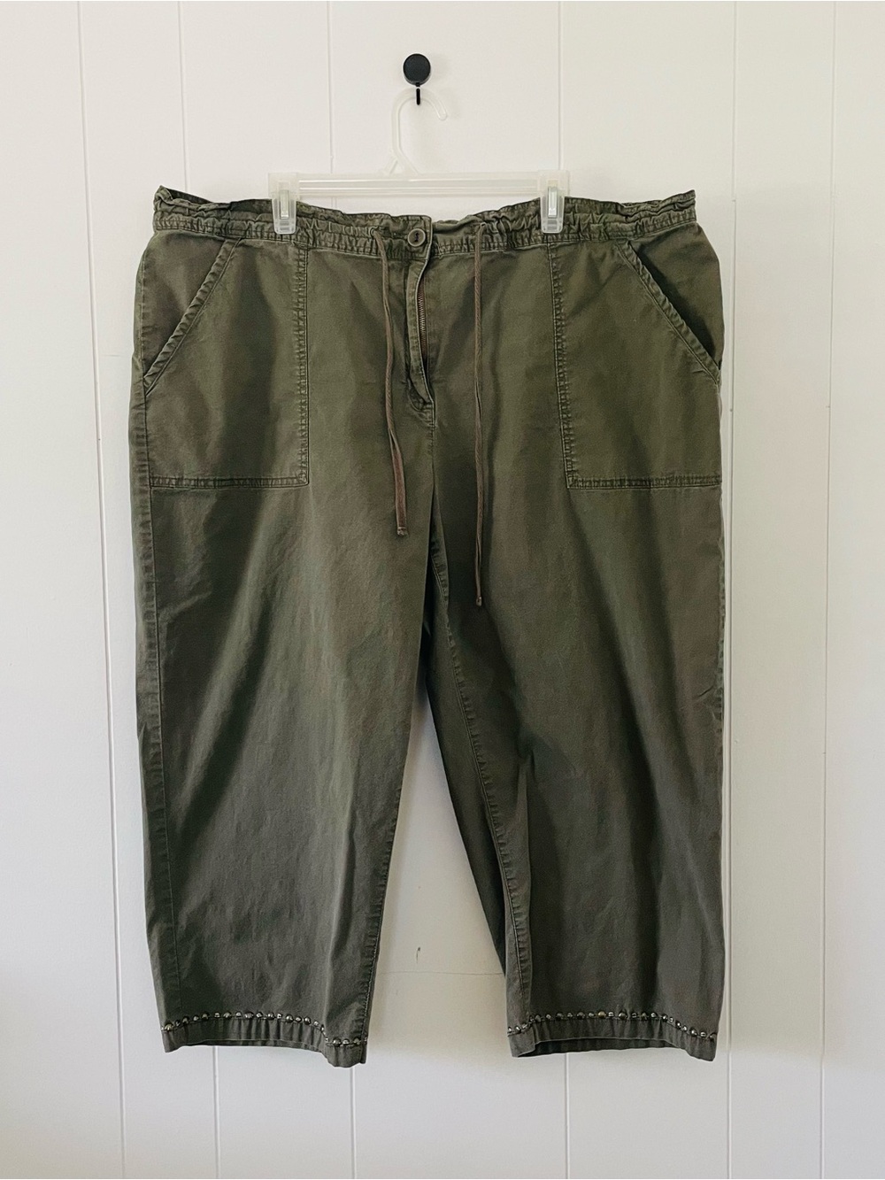 Ruby Rd. Olive Green Drawstring Capris